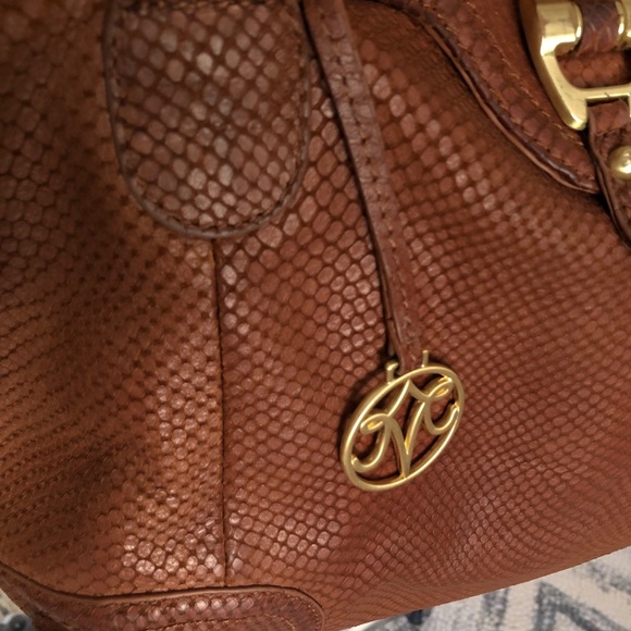 Johnston & Murphy leather snakeskin brown purse with brass accents - Picture 2 of 9